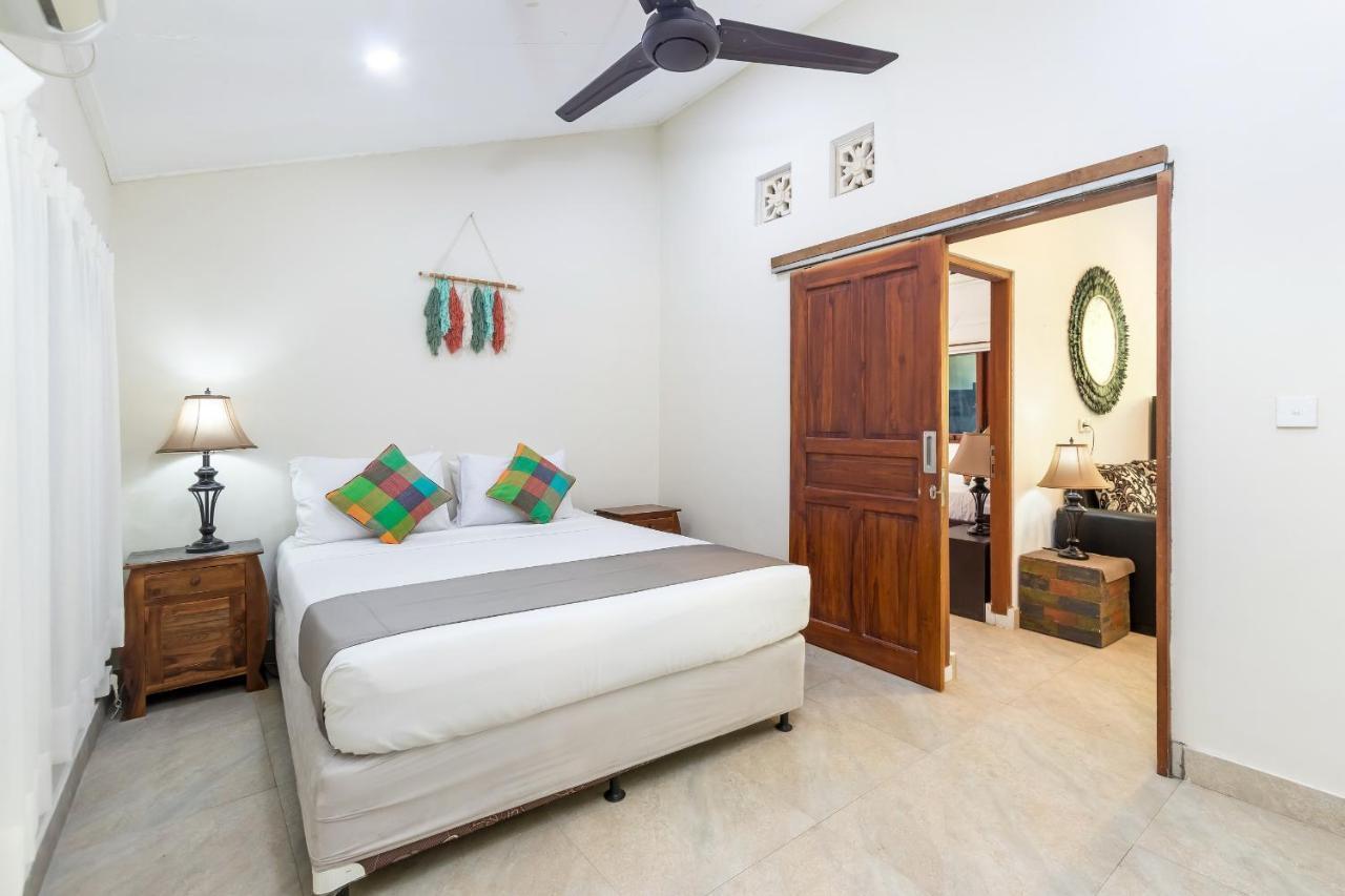 Villa Yati Seminyak Exteriör bild